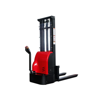 What is the visibility requirement for operating a full electric pallet stacker?
